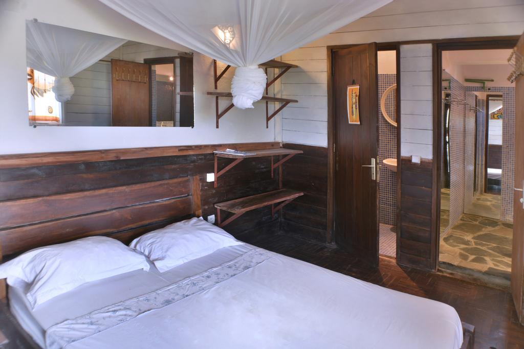 Ylang Hotel Ambondrona  Экстерьер фото